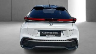 Lízing Sedan Toyota C-HR 2024