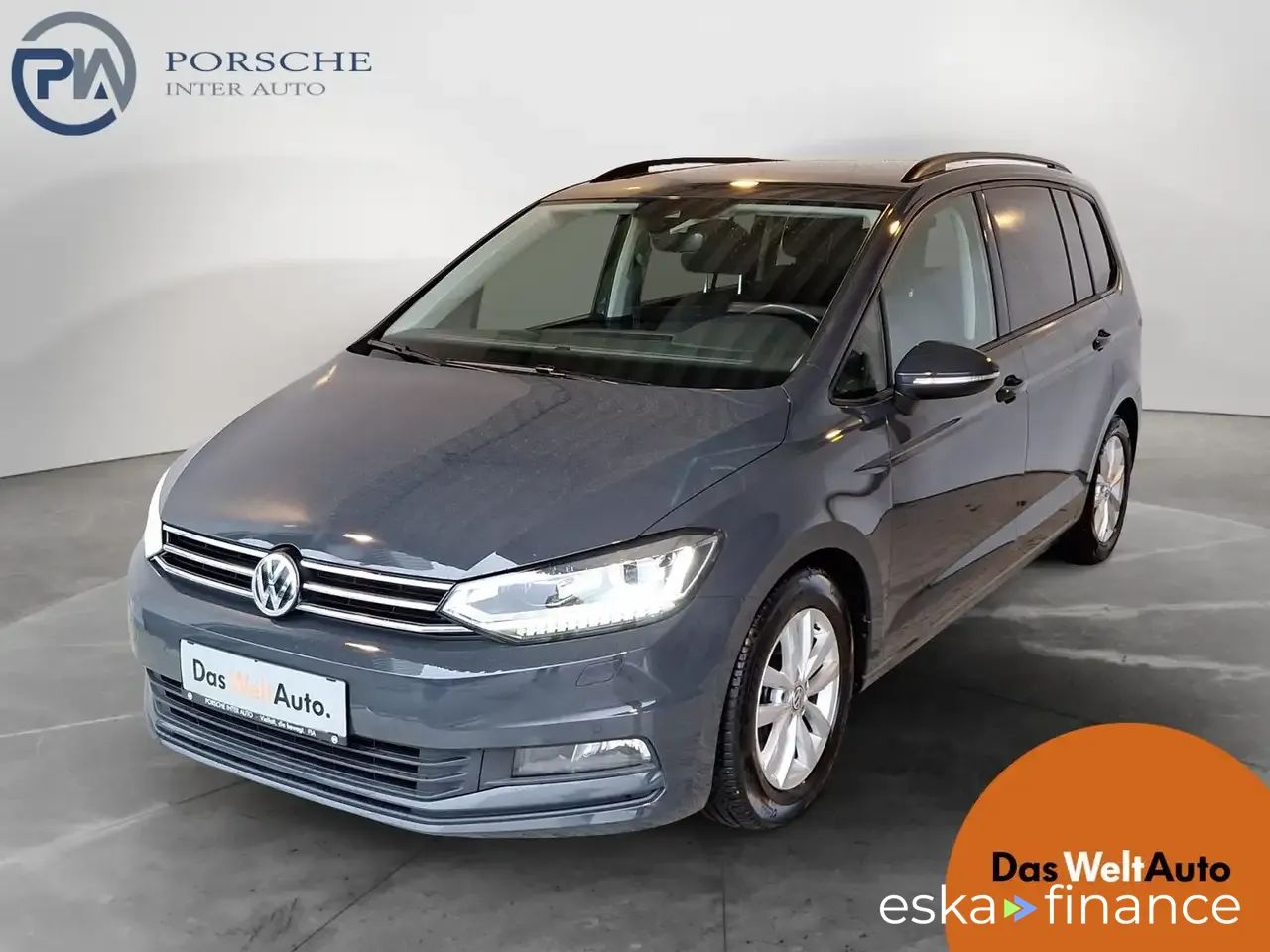 Lízing Hatchback Volkswagen Touran 2017