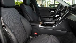 Leasing Sedan MERCEDES C 180 2024