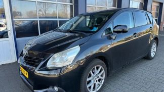 Lízing Hatchback Toyota Verso 2010
