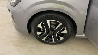Lízing Sedan Peugeot 208 2024
