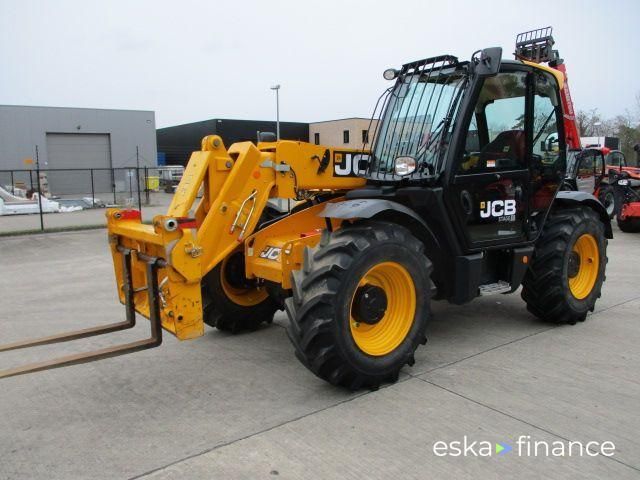 Lízing Teleskopický manipulátor JCB 531-70 2021