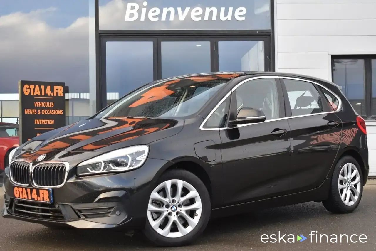 Leasing Hatchback BMW 228 2021