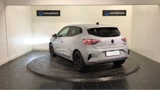 Financování Sedan Renault Clio 2024