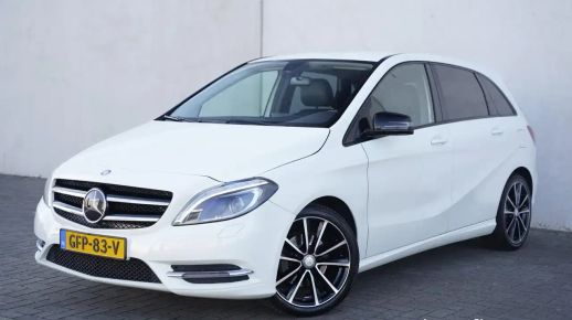 MERCEDES B 180 2013