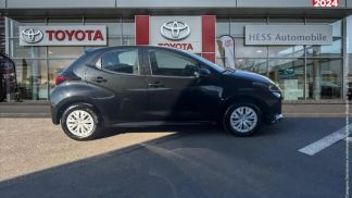 Leasing Sedan Toyota Yaris 2024