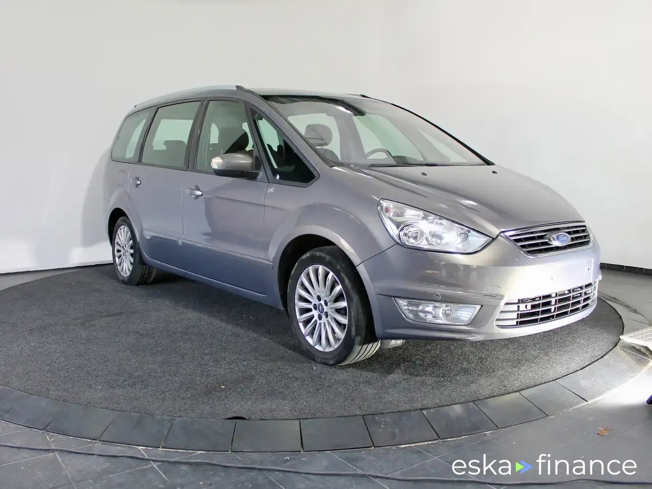 Lízing Hatchback Ford Galaxy 2014