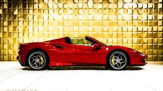 Financování Konvertibilní Ferrari F8 SPIDER 2022