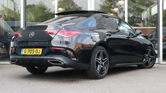 Lízing Sedan MERCEDES CLA 180 2019