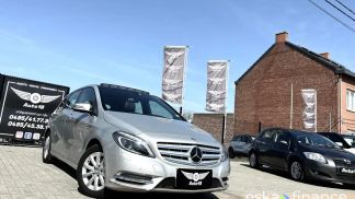 Financování Hatchback MERCEDES B 200 2015