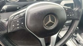 Lízing Sedan MERCEDES C 220 2011