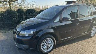 Financování Hatchback Volkswagen Touran 2015
