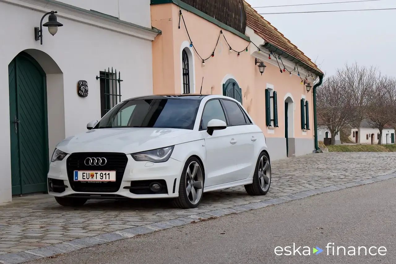Lízing Sedan Audi A1 2012