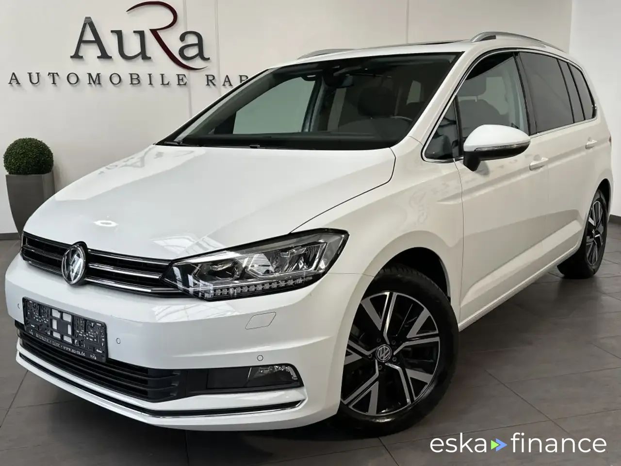 Finansowanie Transport pasażerów Volkswagen Touran 2020