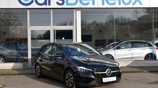 MERCEDES B 180 2023