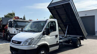 Zamknięte pudełko Iveco DAILY 2012