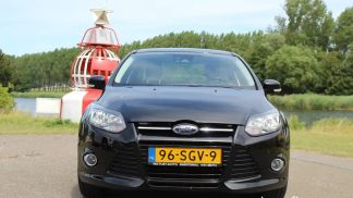 Lízing Sedan Ford Focus 2011
