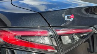 Lízing Sedan Alfa Romeo Giulia 2023