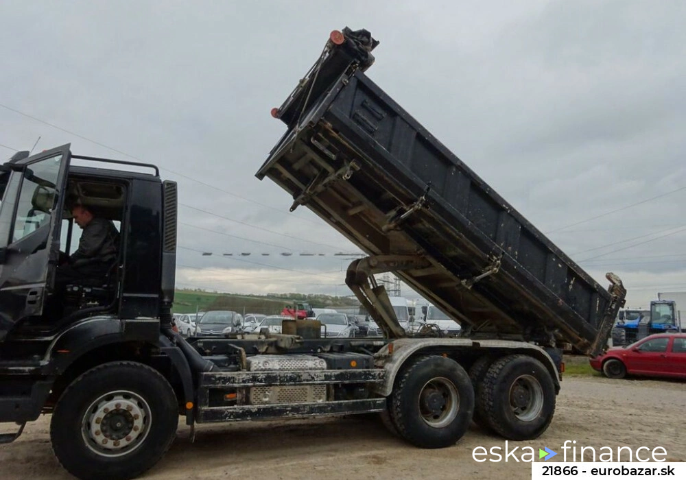 Leasing Camion à carrosserie ouverte Iveco Trakker 2016