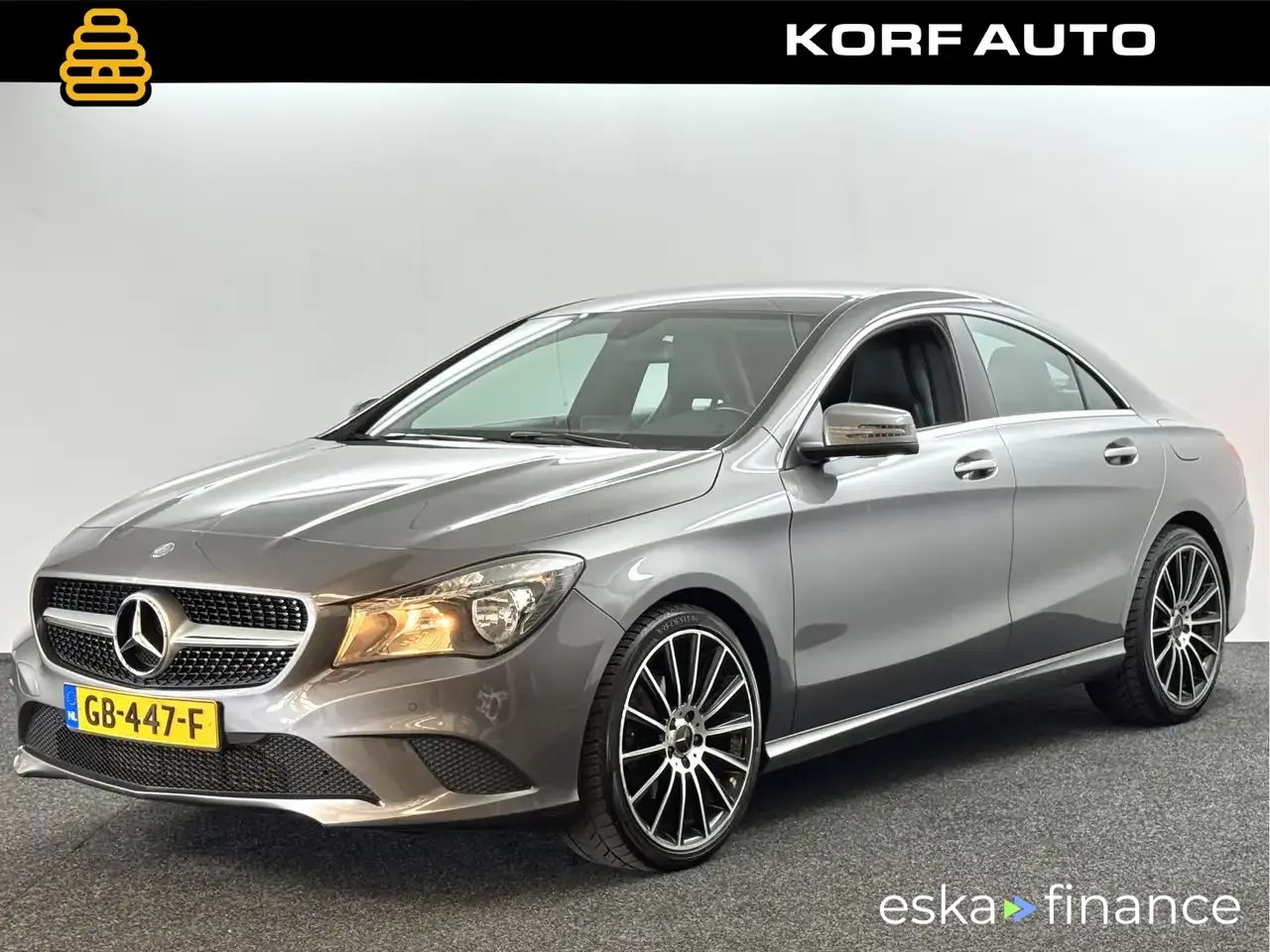 Leasing Sedan MERCEDES CLA 180 2013