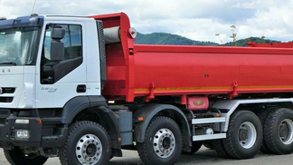 Leasing Camion à carrosserie ouverte Iveco Trakker 2012