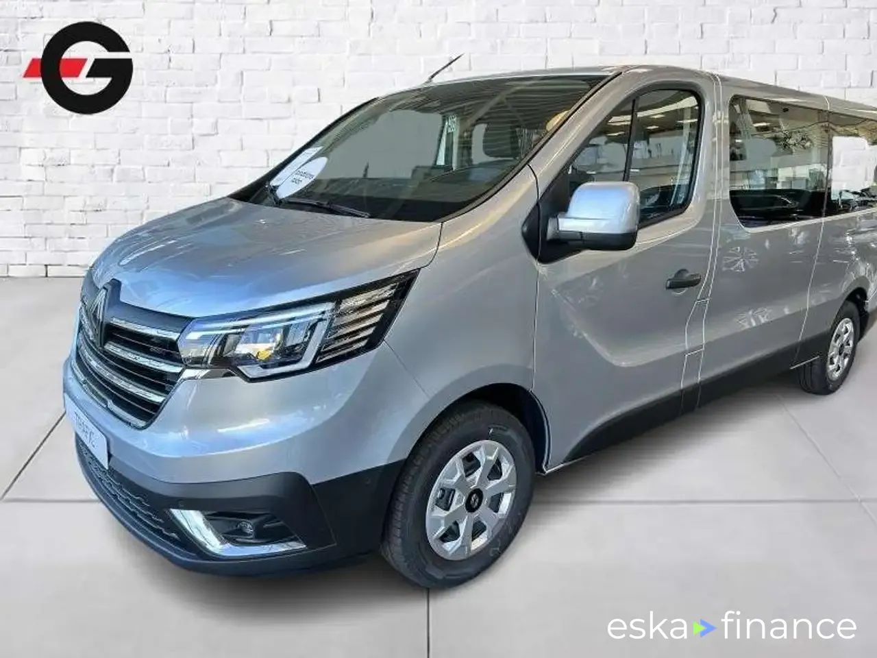 Leasing Hatchback Renault Trafic 2024