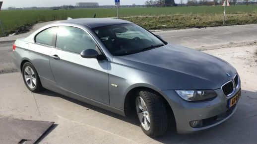 BMW 320 2011