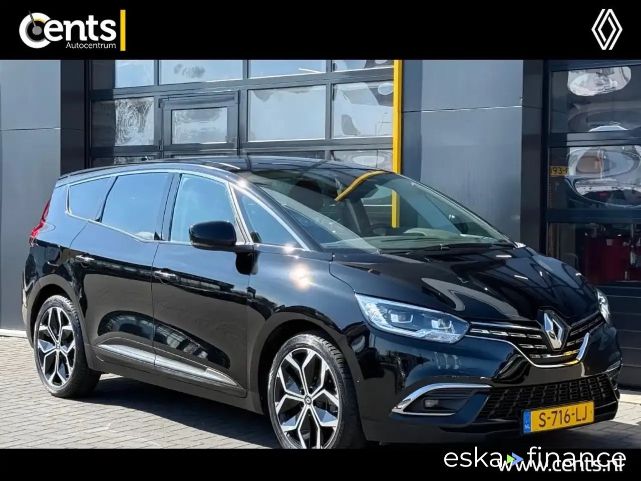 Financování Hatchback Renault Grand Scenic 2023