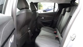 Leasing Sedan Peugeot E-208 2022