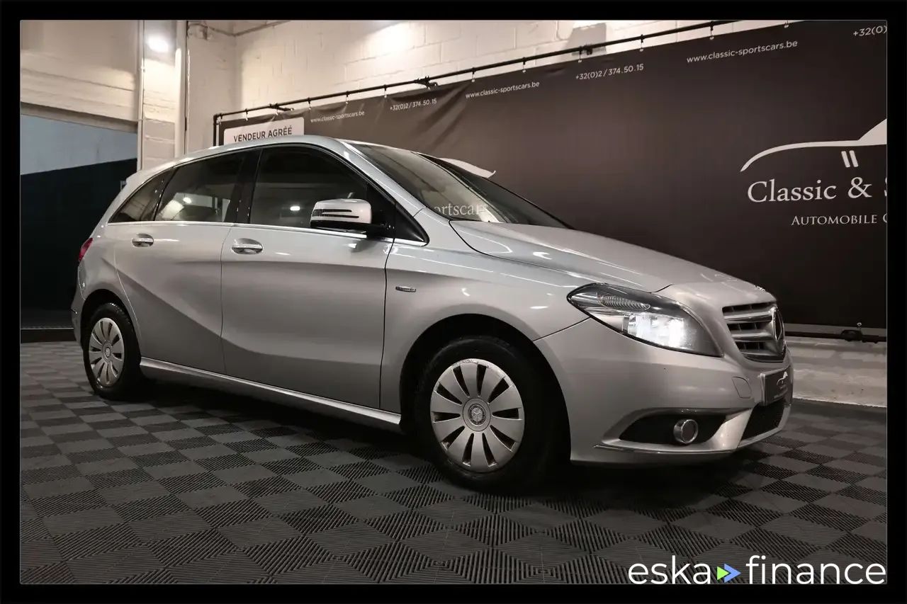 Leasing Passenger transport MERCEDES B 180 2012