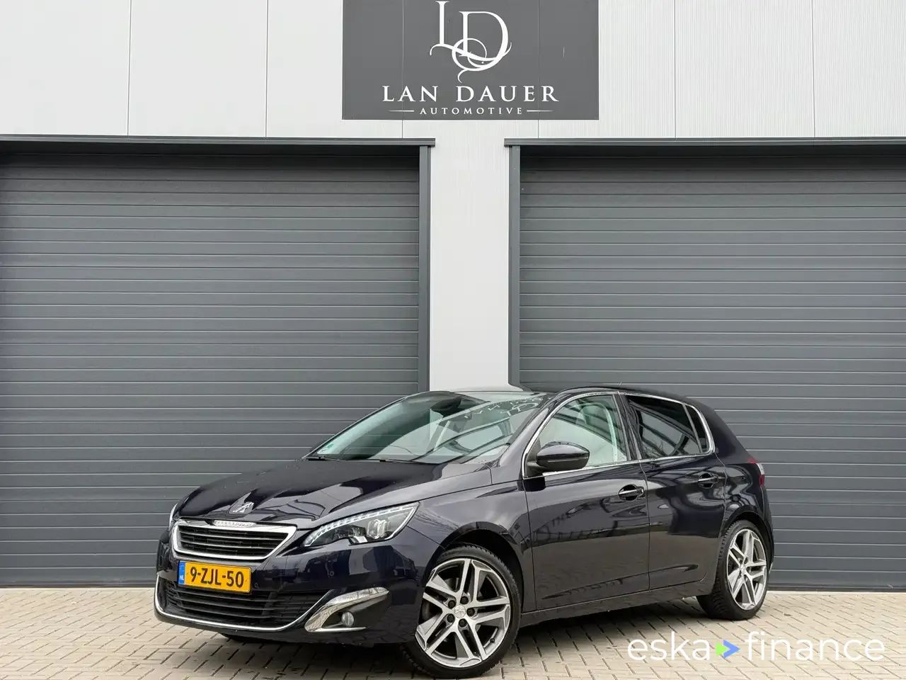 Leasing Hatchback Peugeot 308 2015