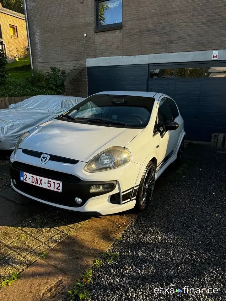 Lízing Hatchback Abarth Punto Evo 2011