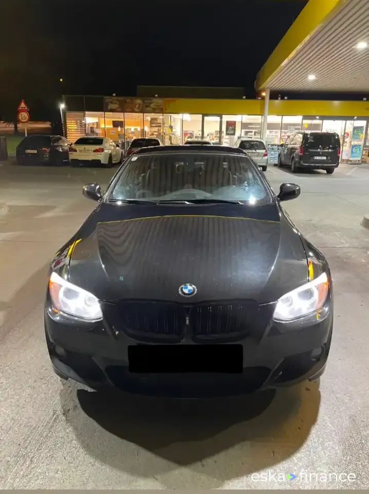 Financování Konvertibilní BMW 330 2012