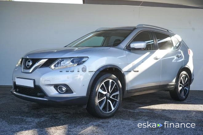 Lízing SUV Nissan X-Trail 2016