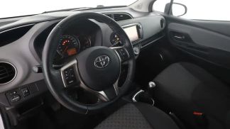Leasing Hatchback Toyota Yaris 2015