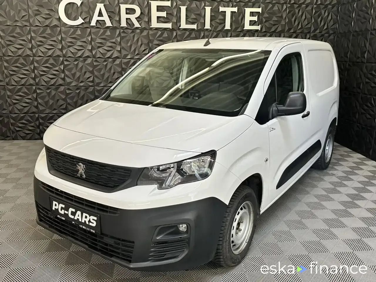 Finansowanie Transport pasażerów Peugeot Partner 2019