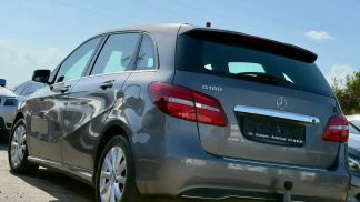 Lízing Hatchback MERCEDES B 180 2016