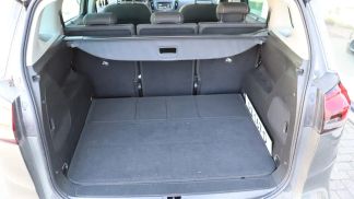 Lízing Hatchback Opel Zafira 2017