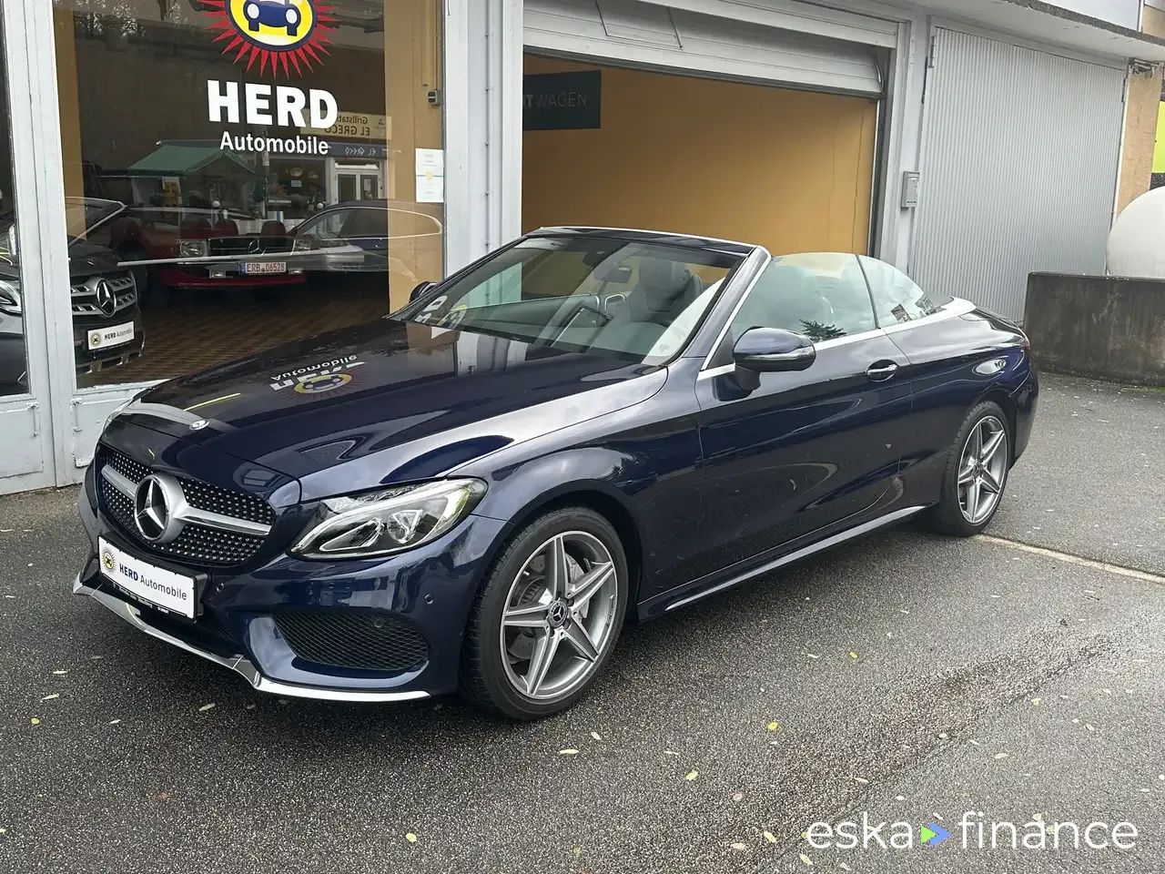 Lízing Kabriolet MERCEDES C 200 2017