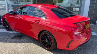 Lízing Sedan MERCEDES CLA 180 2013