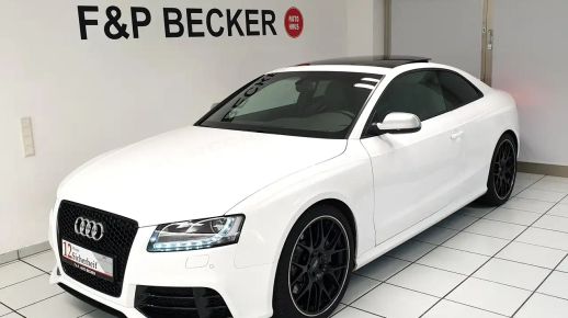Audi RS5 2011