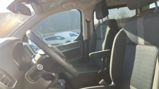 Lízing Hatchback Peugeot Traveller 2021