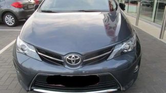 Lízing Hatchback Toyota Auris 2015
