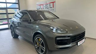 Lízing SUV Porsche Cayenne 2022