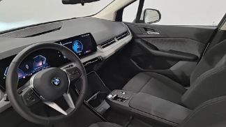 Leasing Le transport des passagers BMW 218 2023