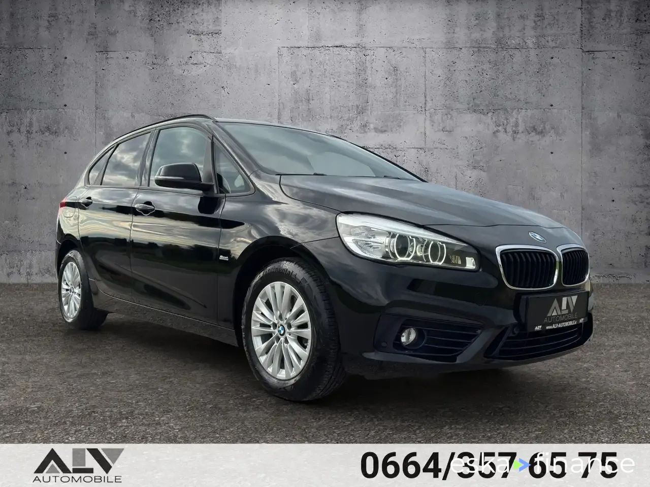 Lízing Hatchback BMW 220 2016