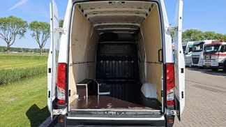 Leasing Van Iveco DAILY 35S14 2022