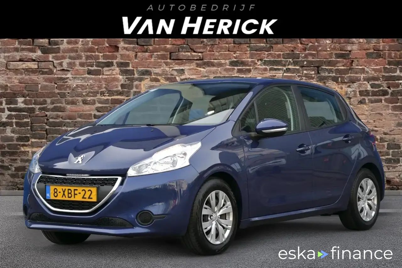 Financování Hatchback Peugeot 208 2014