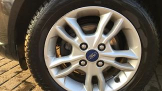 Lízing Hatchback Ford Fiesta 2015