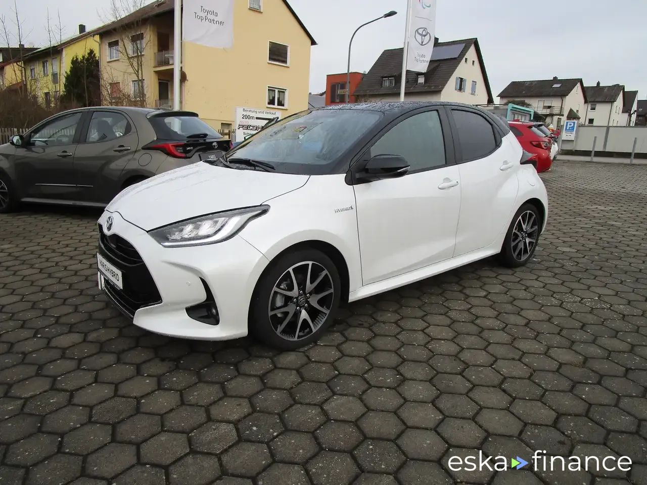 Leasing Hatchback Toyota Yaris 2021